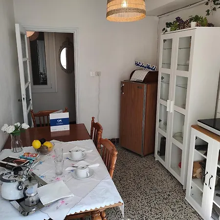Cristina's Vintage House By Holiday World Apartment